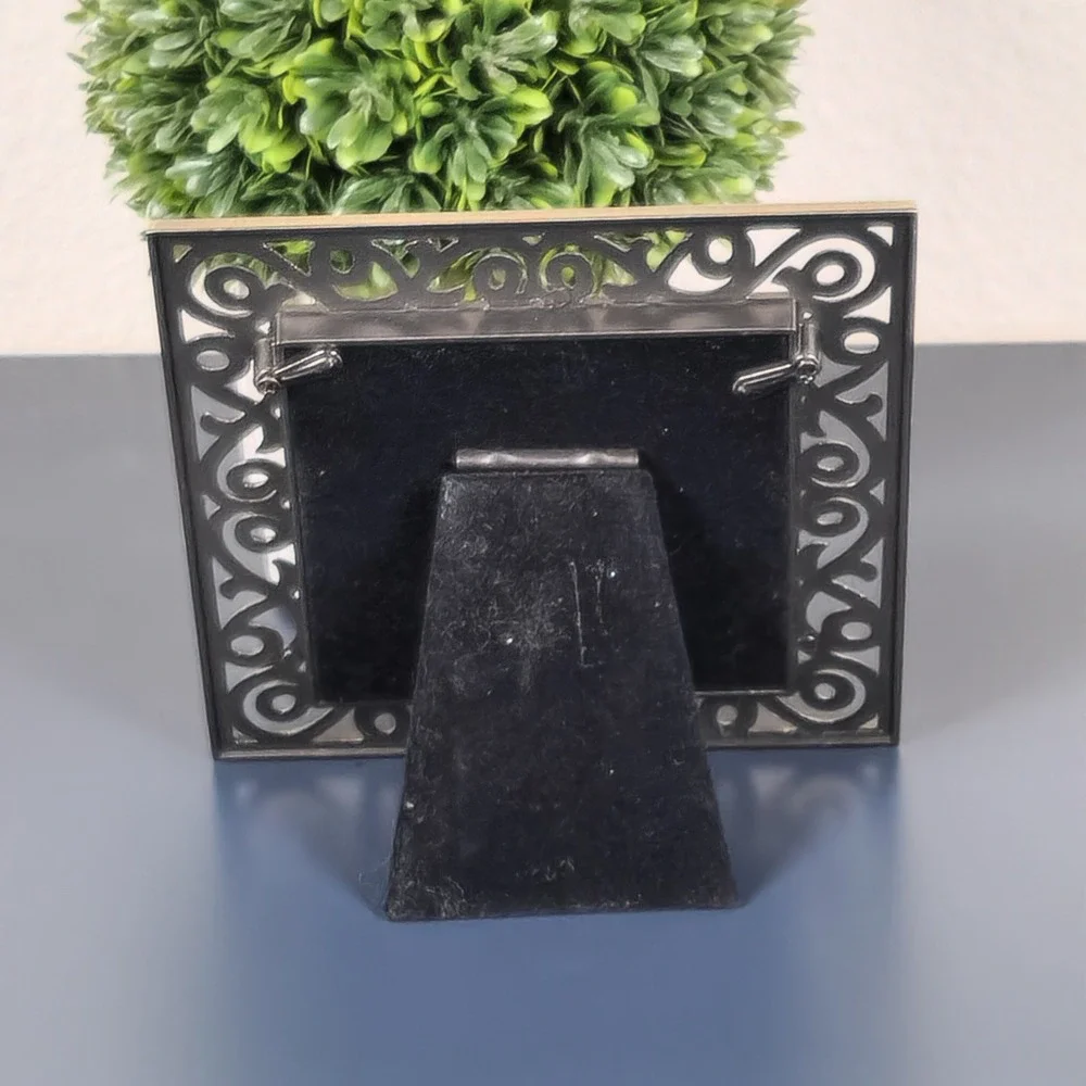 Austin Collection Square Picture Frame Gold Metal Filigree Scrollwork Vintage